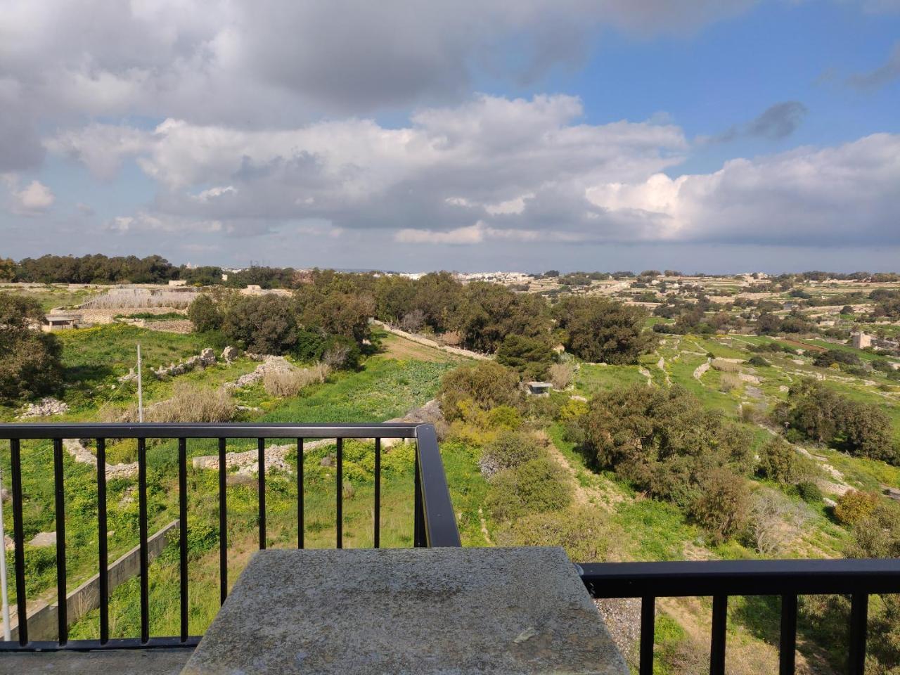 Panoramic Penthouse In Marsascala Which Enjoys Sea And Country Views Apartment Marsaskala Exterior photo